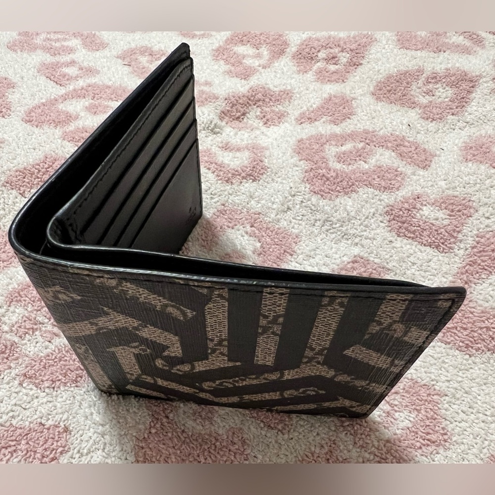 Gucci Black and Beige Men's Wallet - Picture 3 of 15